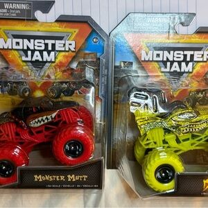 Monster Jam Toy Trucks Set Monster Mutt & Dragon Spin Master